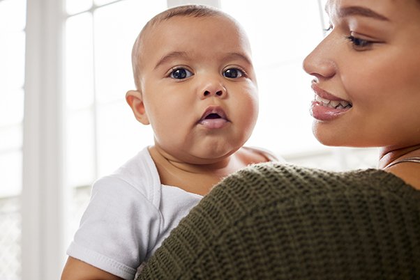 Agosto Dourado: amamentação, vínculo e saúde para mãe e bebê